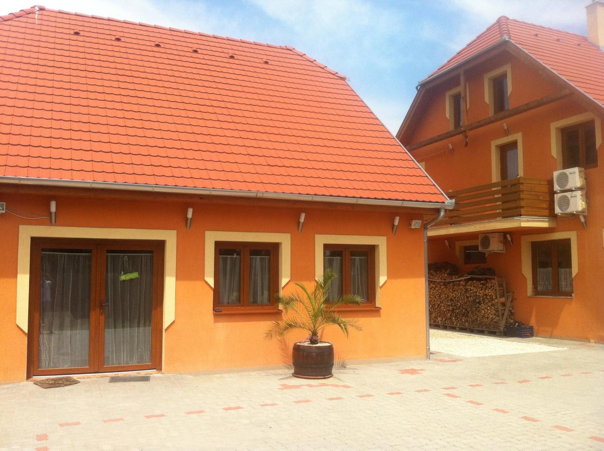 Hotel Bibic Vendeghazak Nagybajom Exteriér fotografie